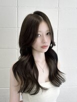 ココ 原宿(KOKO) M黒髪小顔ヘアオリーブグレー艶髪クラゲヘアーココアベージュ