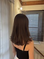 イコル(ikoru)&nbsp;ミディアムレイヤーカットふんわりミディアムグレージュ