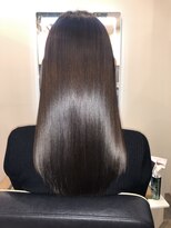 アールサロン アオヤマ(Rr SALON AOYAMA) サファイアミネコラストレート