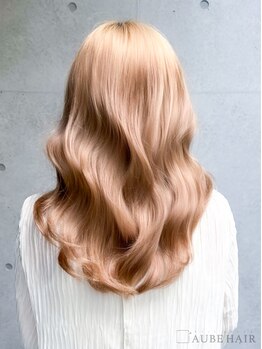 オーブ ヘアー シュマン 川口店(AUBE HAIR chemin by EEM)の写真/カラーやパーマで傷んだ髪に最適!!こだわりのトリートメントで、髪の内側から補修して、弾む潤ツヤ髪に♪