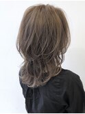 大人可愛いくびれウルフカットショコラアッシュ顔周りレイヤー