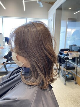エレノア 自由が丘店(Eleanor) ロブヘア/レイヤー/顔周り
