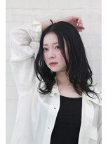 シノヤ 米沢春日店(Shinoya) くびれレイヤースタイル×透明感のある暗髪カーキカラー