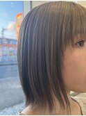 スモーキーベージュ/切りっぱなしボブ