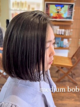 エスポワール(Espoir) ミディアムボブ グレージュカラー