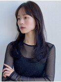 ナチュラル小顔ロングレイヤーカット韓国前髪顔まわり