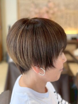 ヘアリゾート粋 ティガ 池袋店(tiga) ナチュラルな大人ショート/艶髪ヘーゼルブラウン