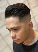 スパイキーショートブルーブラックフェザーパーマサーフカール