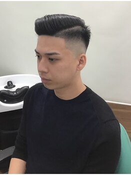 キヌガサ(KINUGASA)の写真/【駐車場あり！】顔パックでメンズの肌にも潤いを！乾燥しやすいこの時期だからこそスキンケアが大切◎