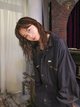 【 TSUJI 】ミディアム パーマ レイヤー ロングパーマ 