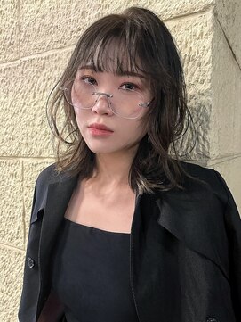 メイカ(MEIKA) 【 ミディアムレイヤー × オリーブグレージュ 】浅野美紀