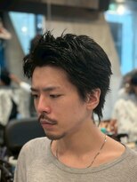 ビンゴ(BINGO) 2487_黒髪フェザーショートツーブロックかきあげセンターパート