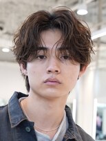 フィフス 大分(fifth)&nbsp;大分フェザーパーマメンズカットラウンドマッシュセンターパート
