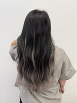 ロサ ファイブヘアー(Rosa..5Hair)&nbsp;スモーキーグレーグラデーションロング
