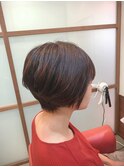 艶髪前下がりショート