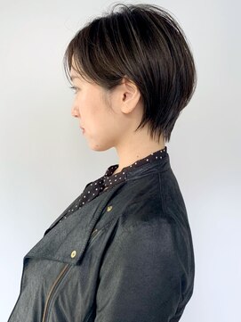 アイティー バイ アルバム 中野店(IT by ALBUM) 耳掛けショート2_カーキグレージュマッシュショート_ba330473