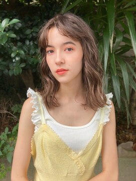 ノーカ 代官山(nohka) ハイライトで柔らかベージュカラー