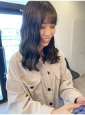 コテ巻き風パーマスタイルウェーブヘア暗髪グレージュカラー