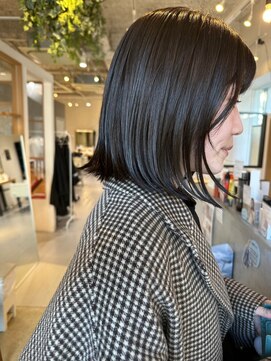 マッシュ グランバーズ 布施(MASHU GRANDVASE) 暗髪でも透明感を