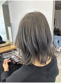 オリーブグレージュ