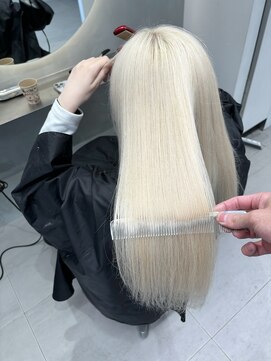 ソル 栄矢場町(SOL) ホワイトブロンド/ブロンド/ホワイト