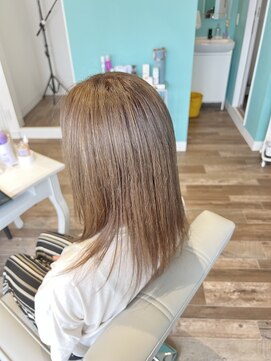 フローリア(flowria) ダスティーグレージュ