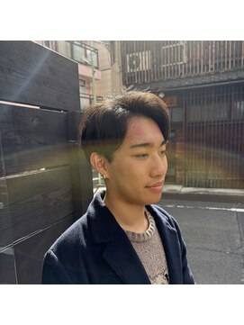 ノア(NOA) フェザー系ショート