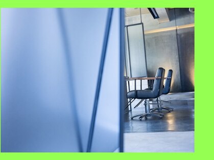 アンフェインド02(UNFEIGNED 02)の写真