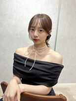 アソビ(Asobi)&nbsp;【ブリーチなし】結んでもかわいいおくれ毛カット