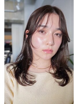 ラヴィズム(LUVISM) 韓国レイヤー/くびれレイヤー/顔周りレイヤー/ケアブリーチ