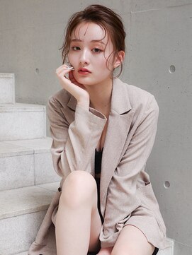 シア(sia) 結婚式お呼ばれヘアアレンジ/ヘアセット/ヨシンモリ/20代30代