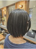 ショートボブ