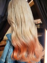 ブロック ジャポン(bloc japon)&nbsp;マロオレンジが揺れる毛先デザイン ブロンドに甘い抜け感を