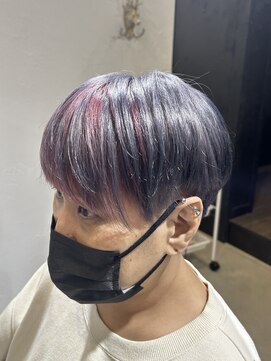 トンネルヘアー(Tunnel hair) カッコかわいいショートマッシュ!!シルバーピンクメッシュ