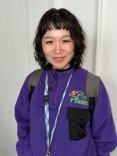 ボウ(BOW)&nbsp;癖毛を活かしたオン眉ミディアムレイヤー