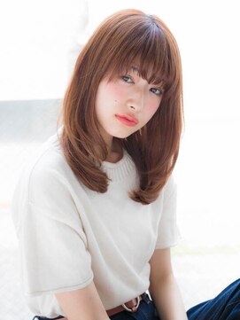 ルティア(Lutia) レイヤー 小顔 重軽スタイル