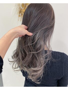 マージュ ギンザ(marju GINZA) グレージュハイライトカラー