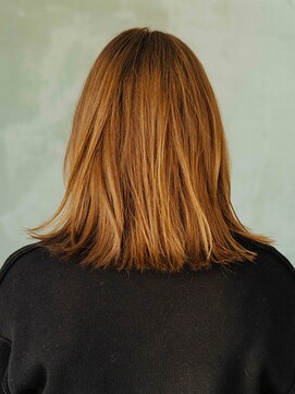 イコール バイ プロデュース 町田駅前店(equal by Produce) ナチュラル外ハネ[学割U24][町田/町田駅]