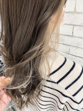 フェリア 渋谷(Feria) 【filo by Feria】ホワイトインナー