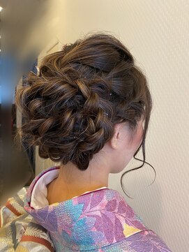 ルチル(Rutile) お花風まとめ髪