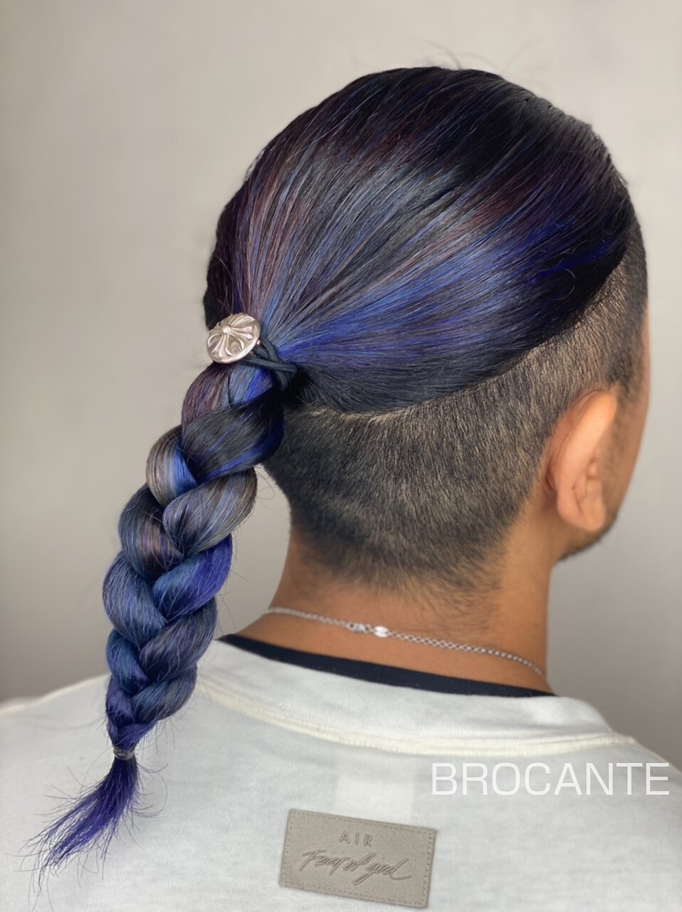 紫髪。 個性派 ハイライト シャドールーツ 紫髪 purple 派手髪 ブリーチ