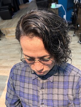 レーベ(Lowe) 大人パーマ（色気マシマシです！）