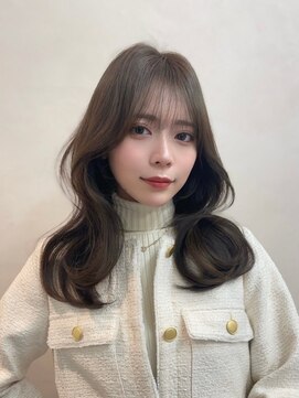 ユニ 原宿(uni) 韓国ヘアロングレイヤーカットくびれヘアグレージュ前髪原宿