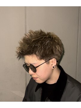 ノイセル 西本町(Noisyle) 短髪刈り上げスパイキーショート大人ベリーショート