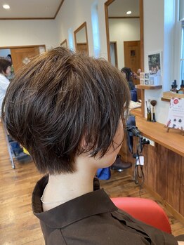 ”再現性に満足できるサロン”自分でもスタイリングが楽になるカット技術でサロン帰りの仕上がりが続く。