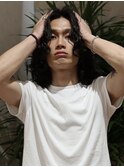 センター分け大人ダンディー黒髪サーフカール
