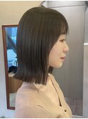 韓国レイヤー顔周りカット切りっぱなしボブベージュ