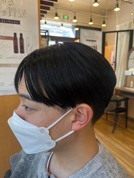 フレンズ 手稲店(friend's) ブリーチから黒染めセンターパート七三分けマッシュ札幌美容室