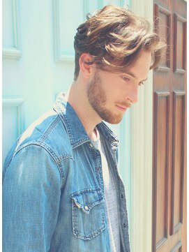 ワースホワイル(WORTH WHILE) 刈り上げセンターパートサーフカール波巻きツイストスパイラル