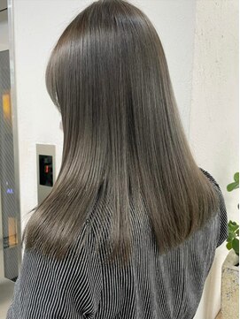 キラ 原宿(KILLA) ココアベージュ/オリーブグレー/小顔/黒髪/クラゲヘアー/原宿